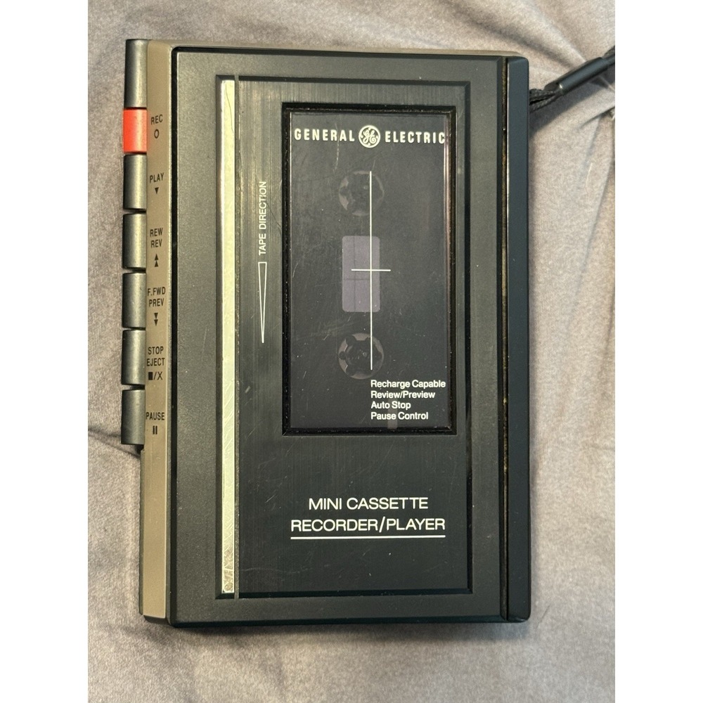 Vintage General Electric Mini Cassette Recorder/Player model 3-5303B NOT TESTED